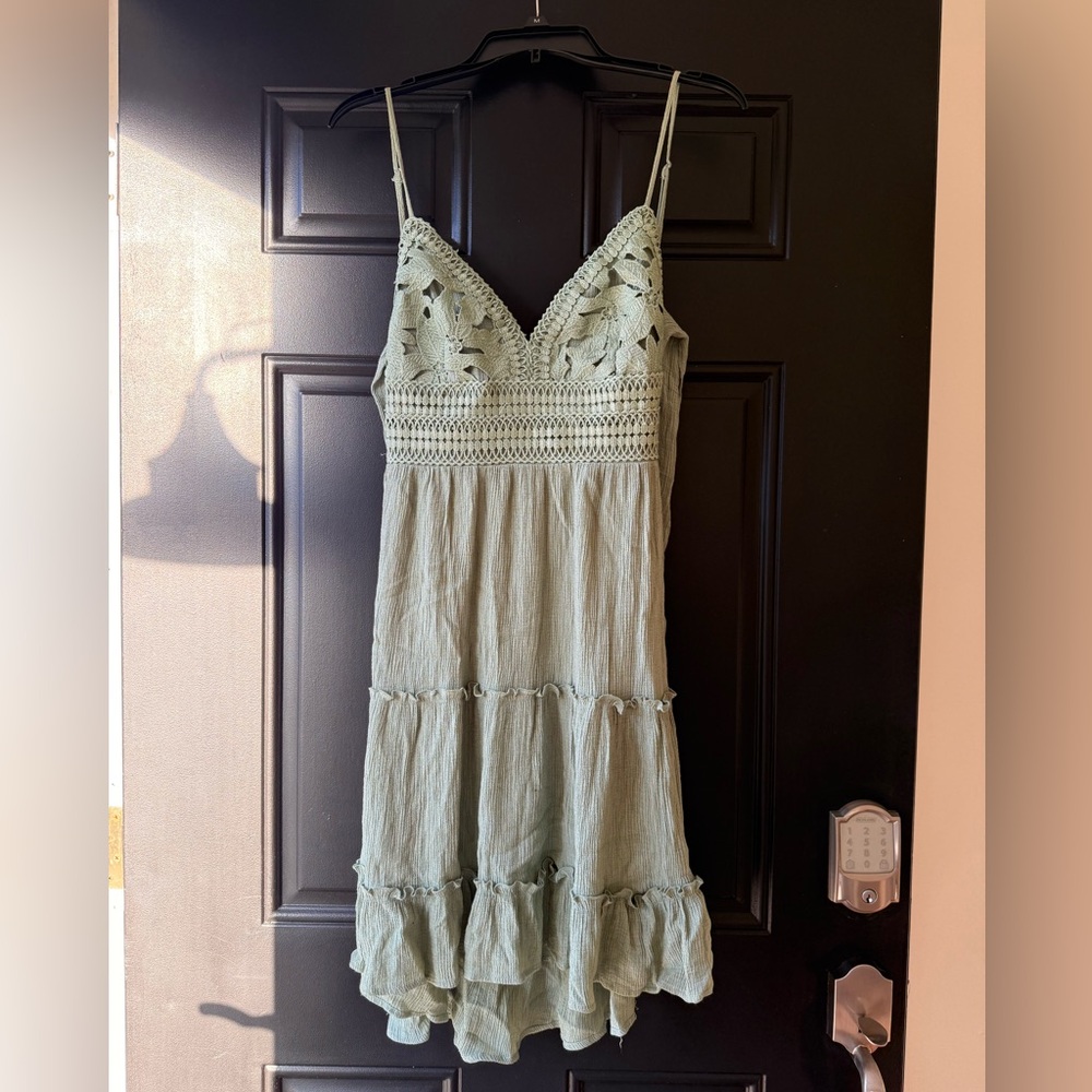 Love Tree Sage Green Lace Dress‎